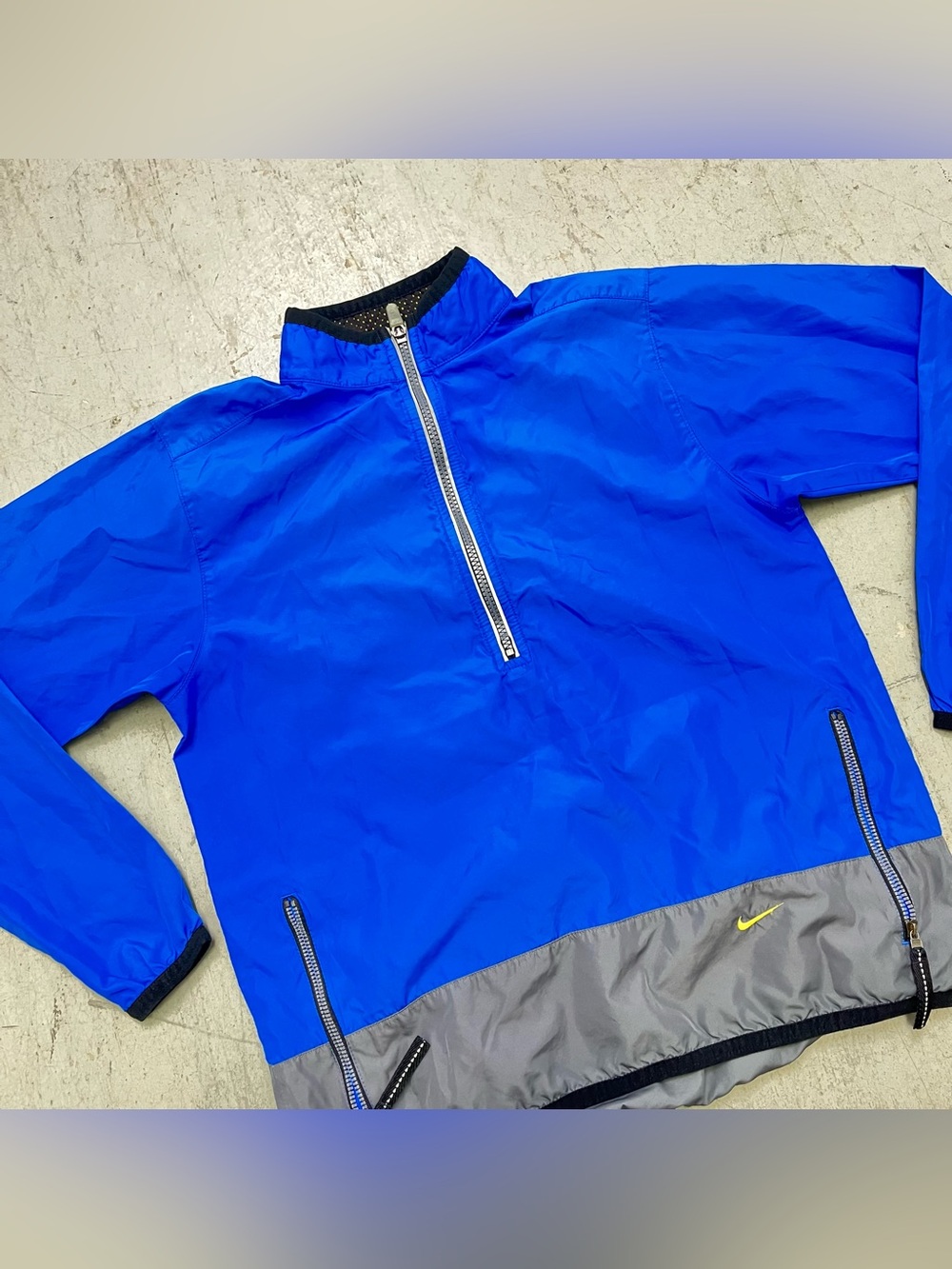 Vintage Women’s Nike Running Blue half-zip pullover windbreaker Size Small (4-6)
